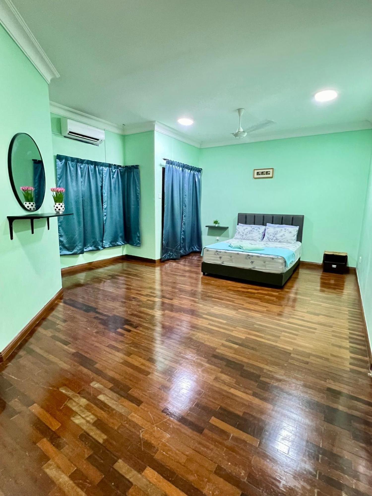 Rini Utama Homestay Skudai Dış mekan fotoğraf